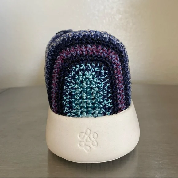 THE SAK .. WOMENS Blue and Purple Knit Sneakers - Picture 13 of 16